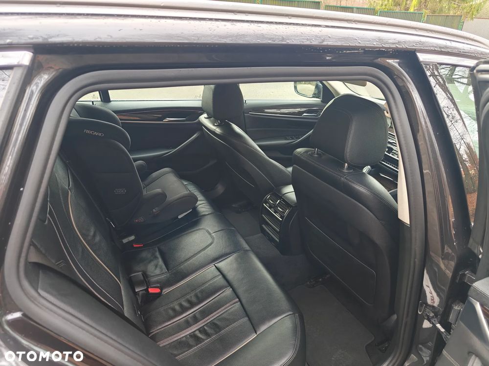 BMW Seria 5 520d xDrive Luxury Line - 7