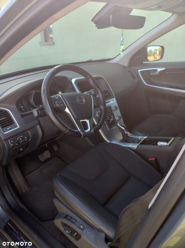 Volvo XC 60 D3 Drive-E Kinetic - 16