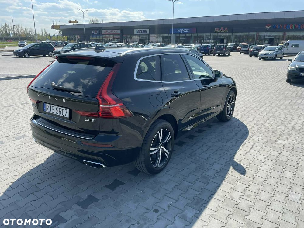 Volvo XC 60 D5 AWD R-Design - 4