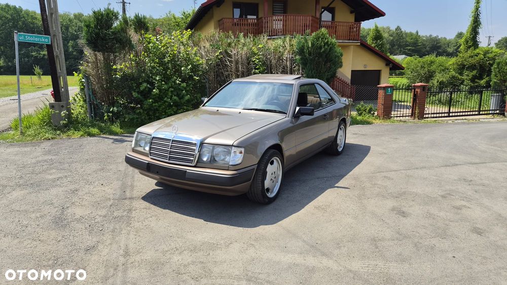 Mercedes-Benz W124 (1984-1993) - 1