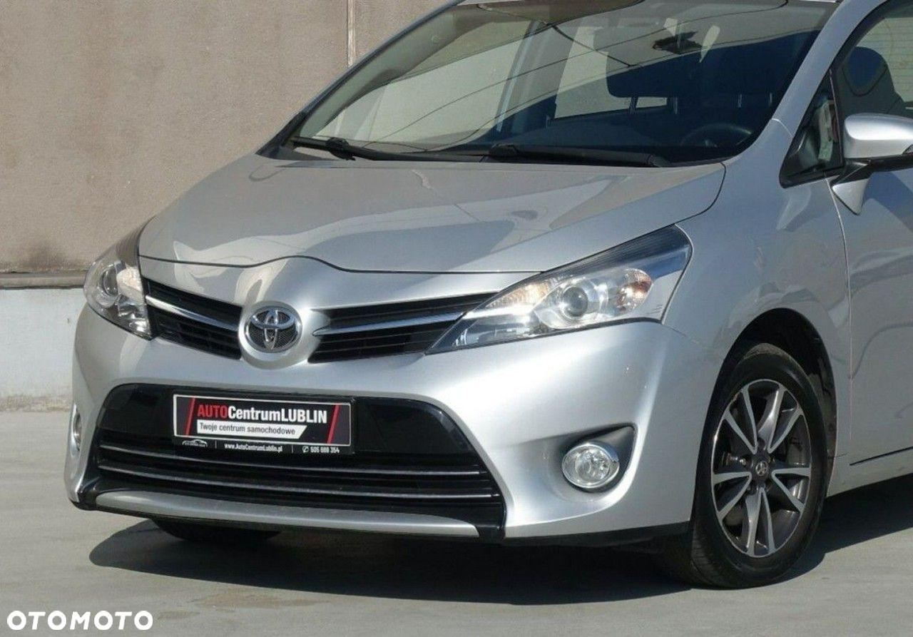 Toyota Verso - 8