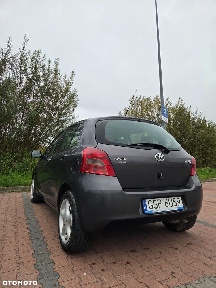 Toyota Yaris 2008 photo 5