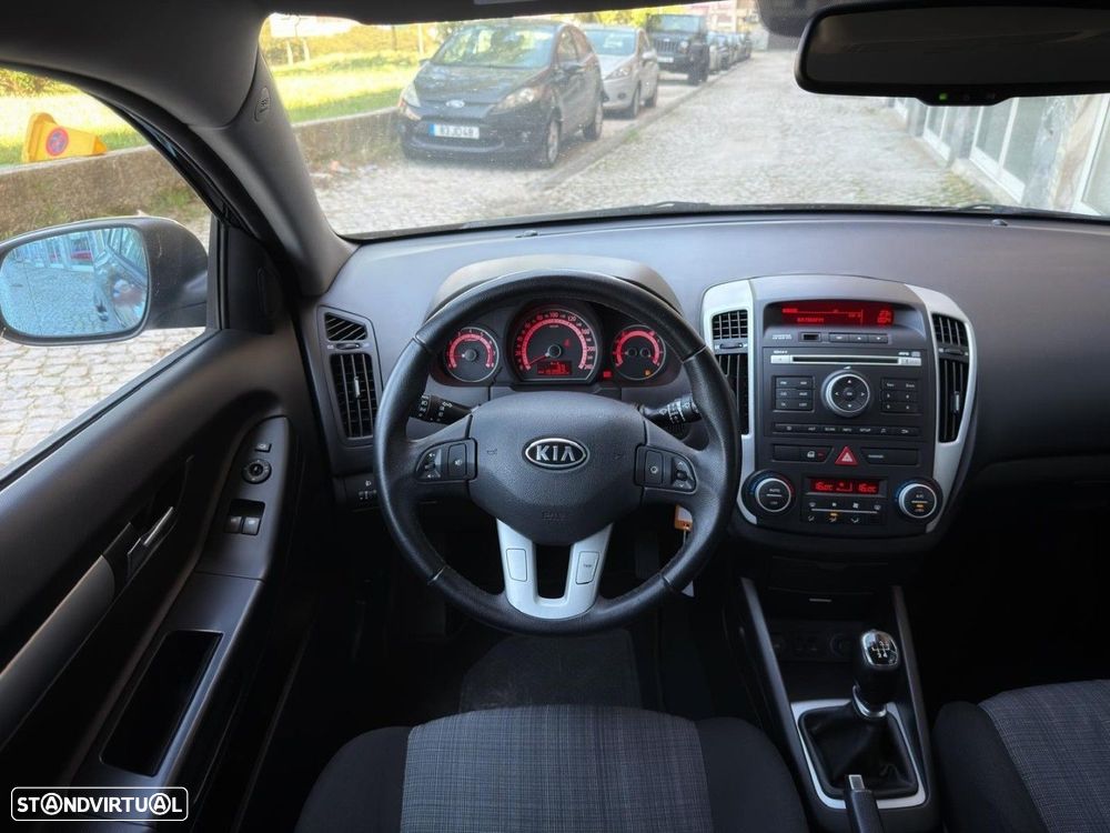 Kia Ceed S Coupé 1.4 CVVT EX ISG - 7