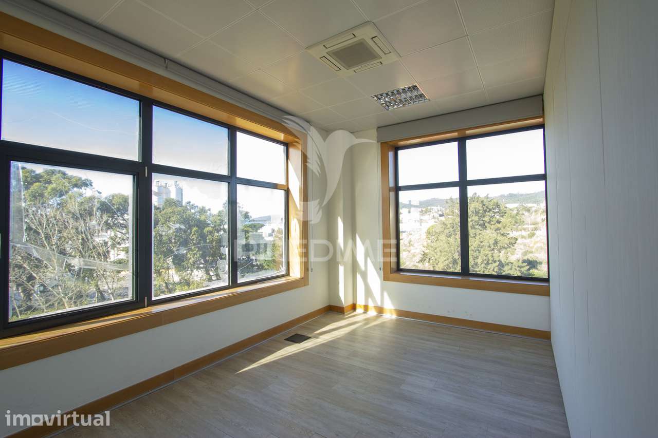 Centro de escritorios na Beloura / Sintra - Grande imagem: 5/25