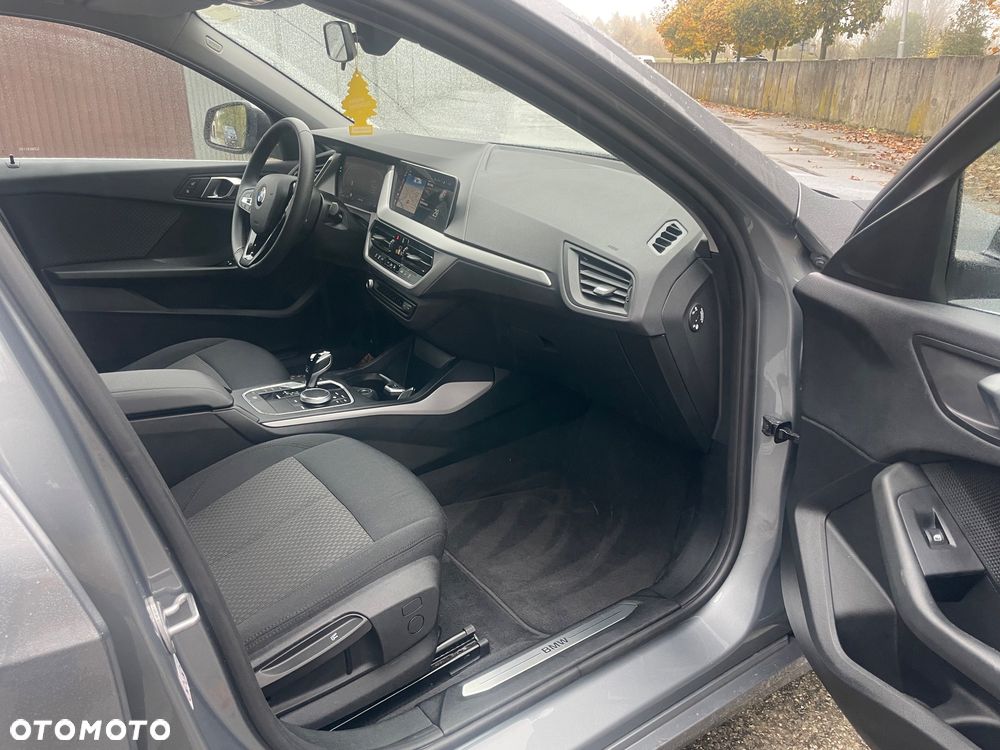 BMW Seria 1 116d Sport Line - 26