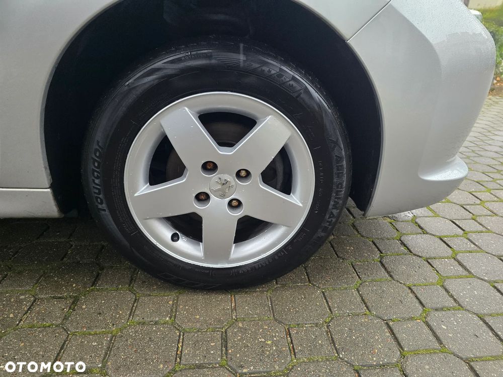 Peugeot 207 75 Urban Move - 4