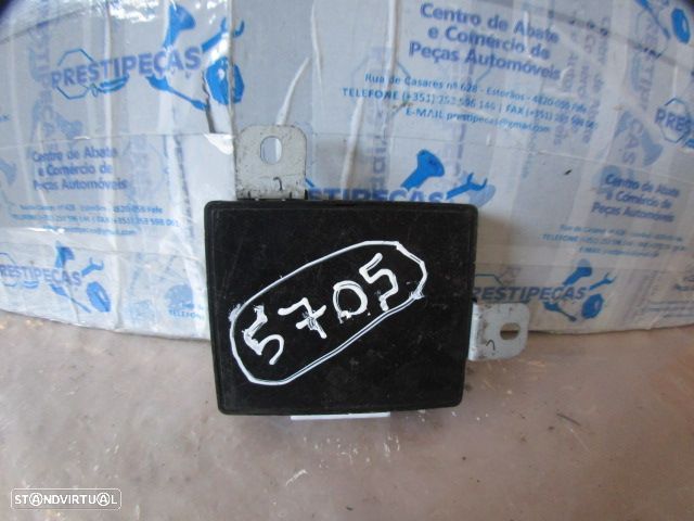 Modulo 957004D000 KIA CARNIVAL 2 2009 2.9 CRDI 185CV 5P CINZA Módulo De Estacionamento/ Parking - 2