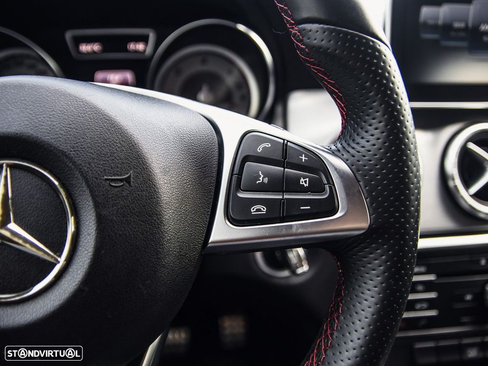 Mercedes-Benz CLA 180 d Shooting Brake AMG Line - 11