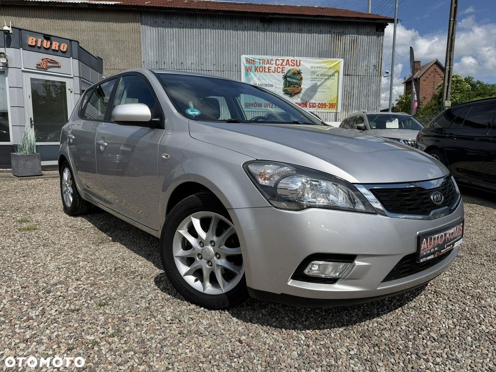 Kia Ceed 1.4 CVVT Dream-Team Edition - 3
