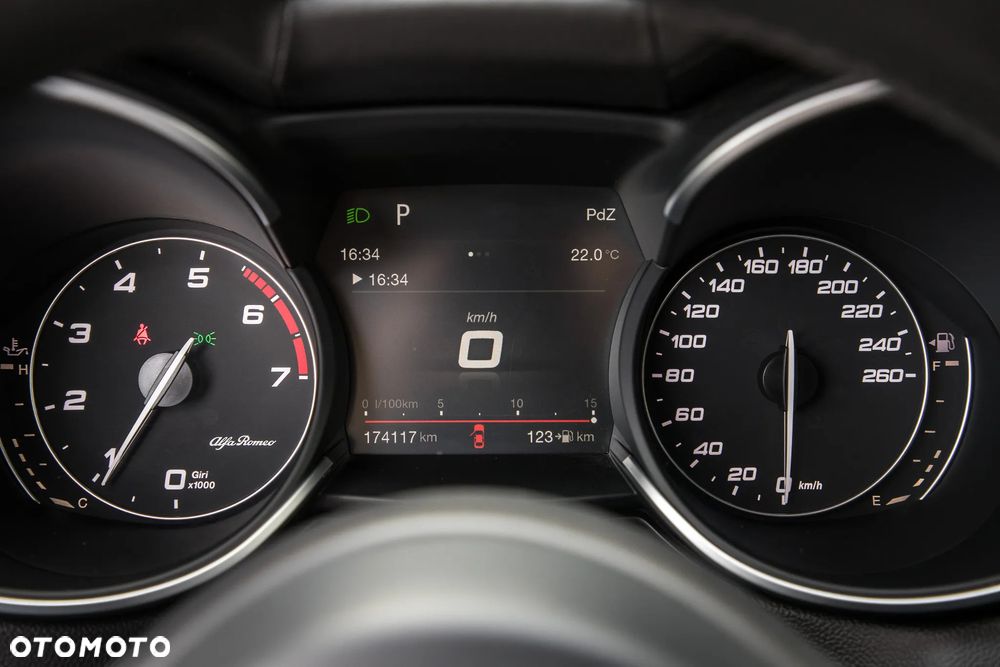 Alfa Romeo Stelvio 2.0 Turbo 16V AT8-Q4 Super - 21