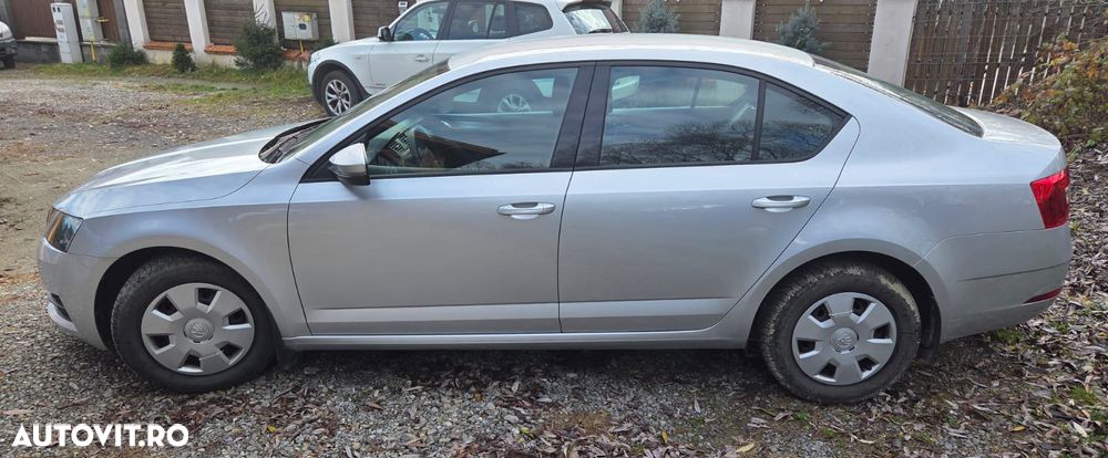 Skoda Octavia 1.6 TDI Active - 4
