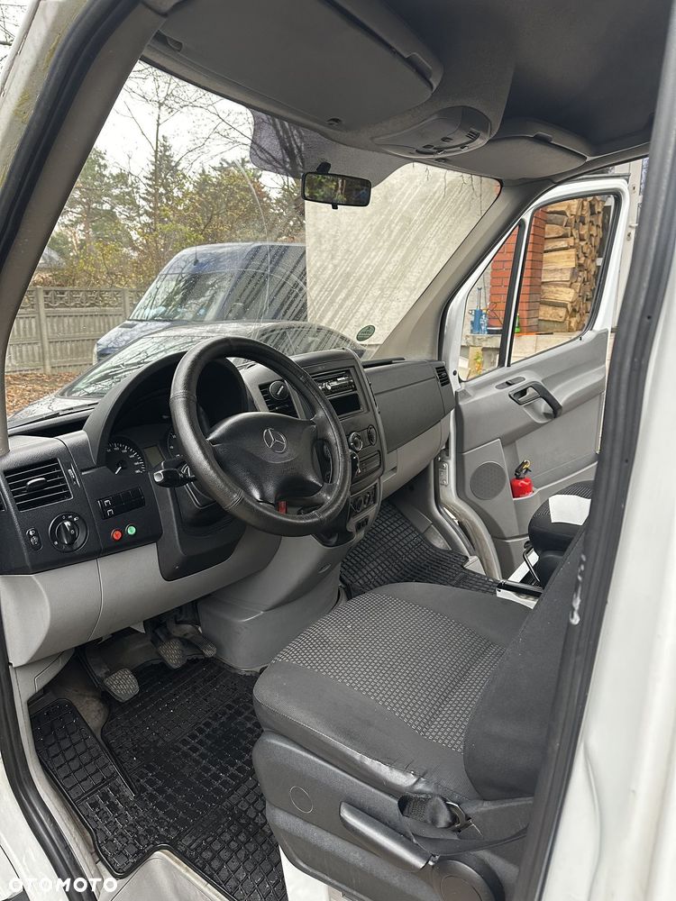 Mercedes-Benz Sprinter - 10