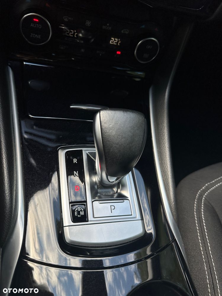 Infiniti Q30 1.6t Sport Tech 7DCT - 14