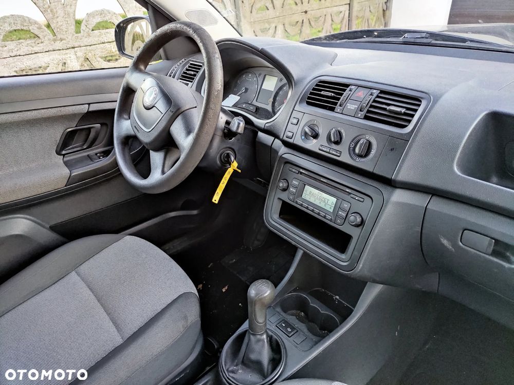 Skoda Roomster 1.2 FAMILY - 11