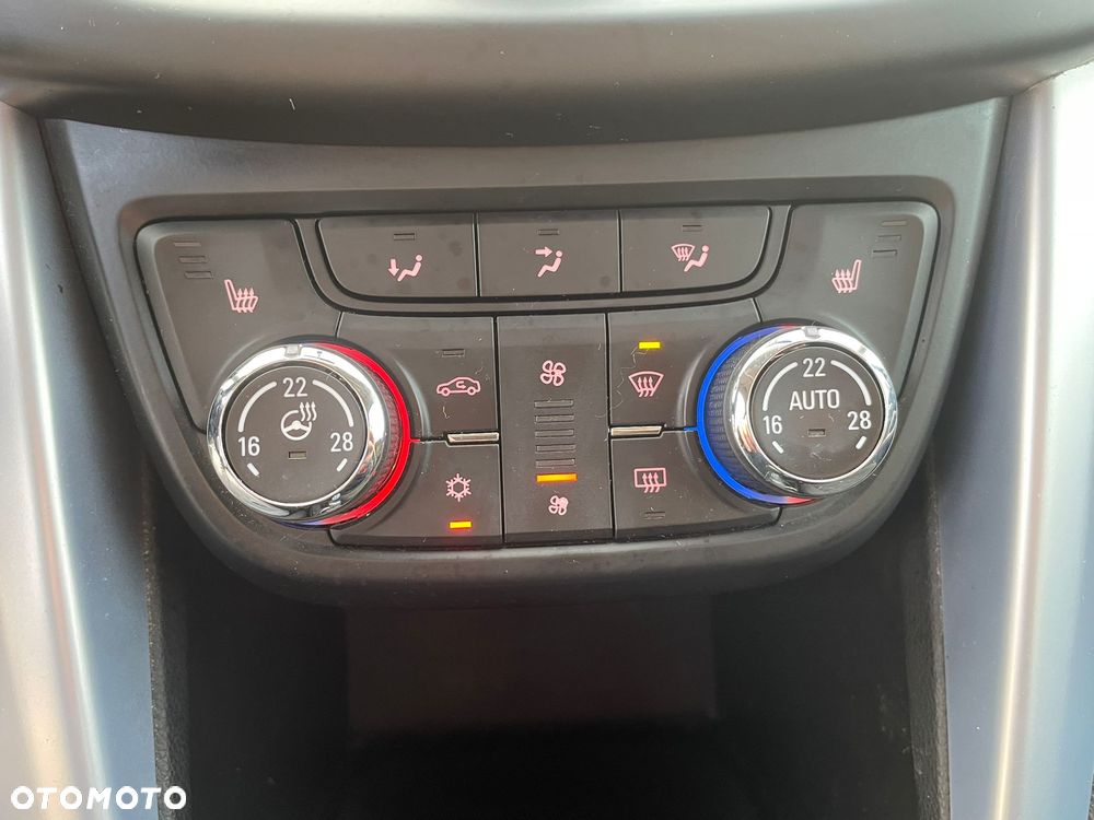 Opel Zafira Tourer 1.4 Turbo Business Edition - 10