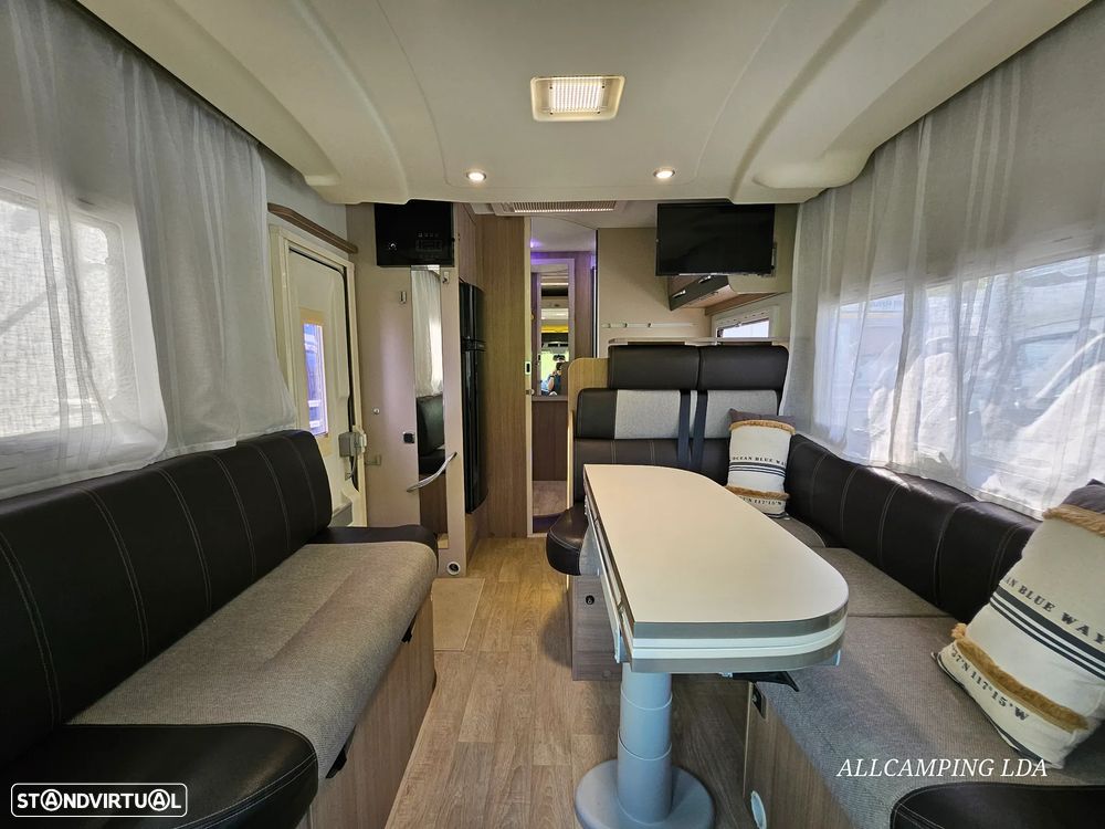 Chausson Flash Salão "Maxi Lounge+Cama de Casal Elétrica - 11