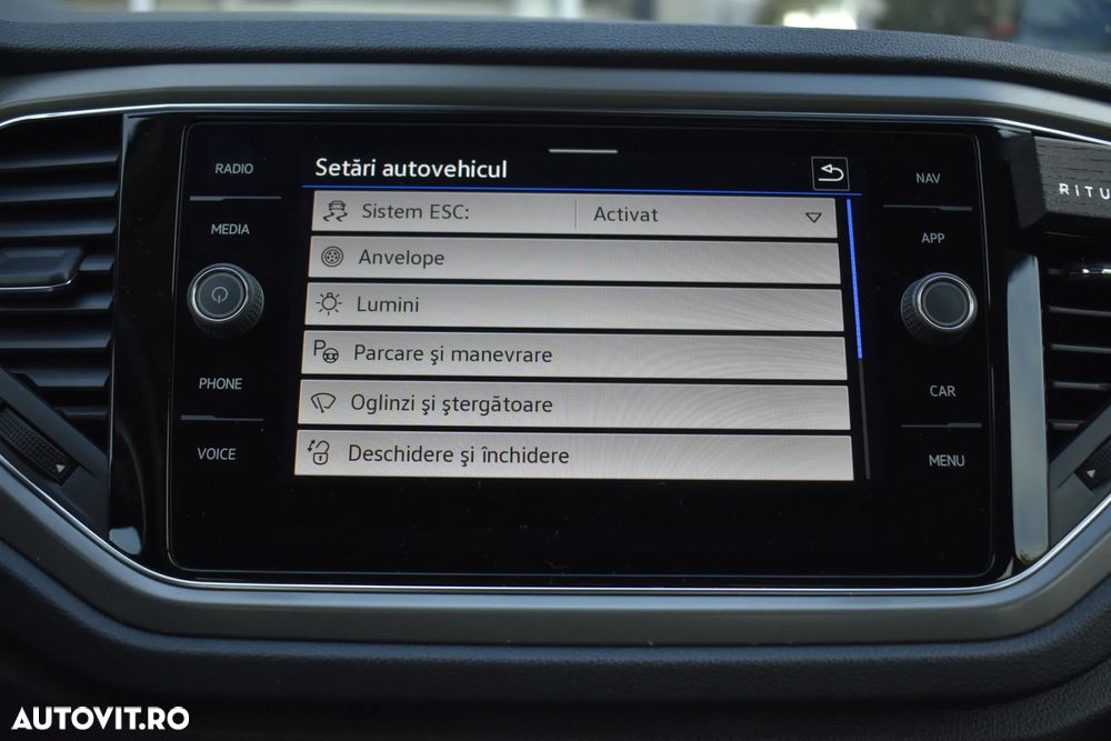 Volkswagen T-ROC 1.0 TSI Life - 17