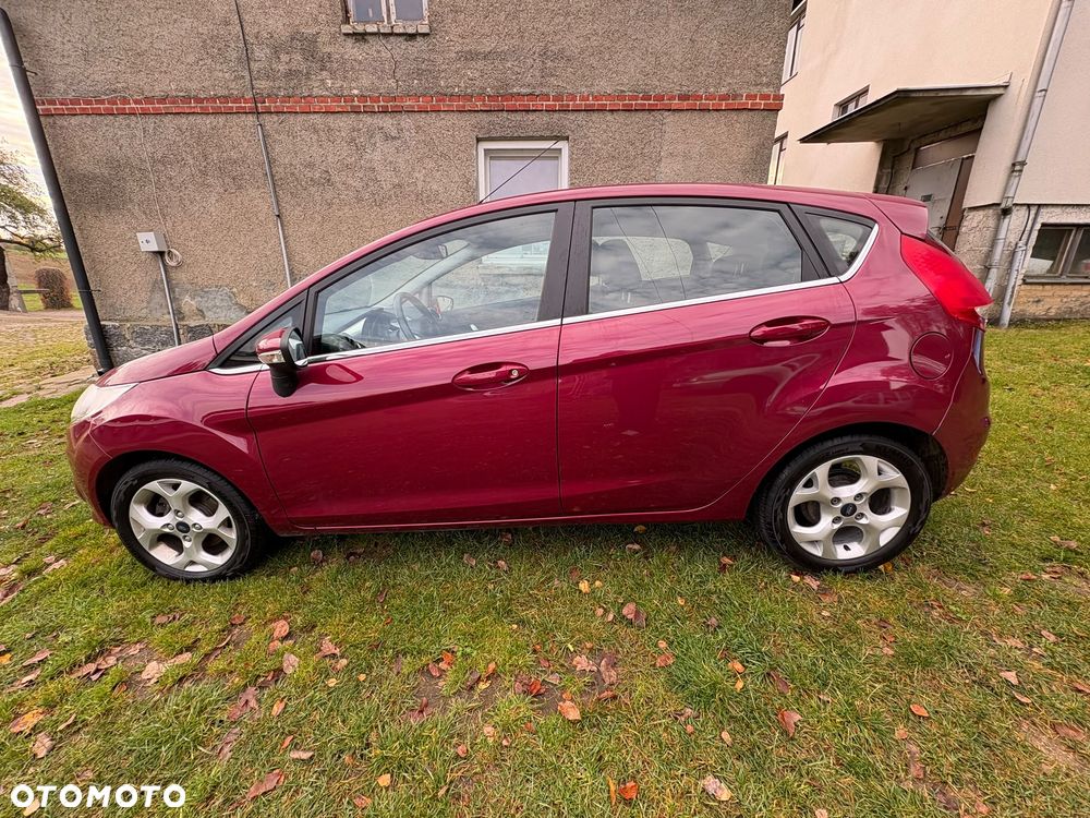 Ford Fiesta 1.4 Trend - 28