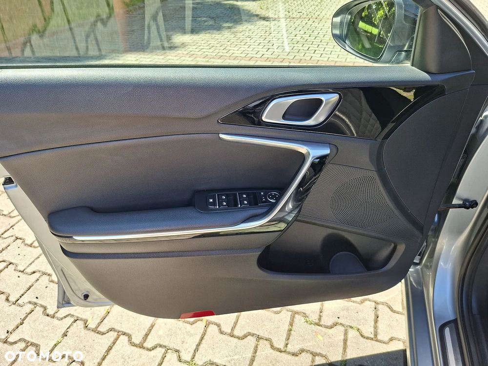 Kia Ceed - 29