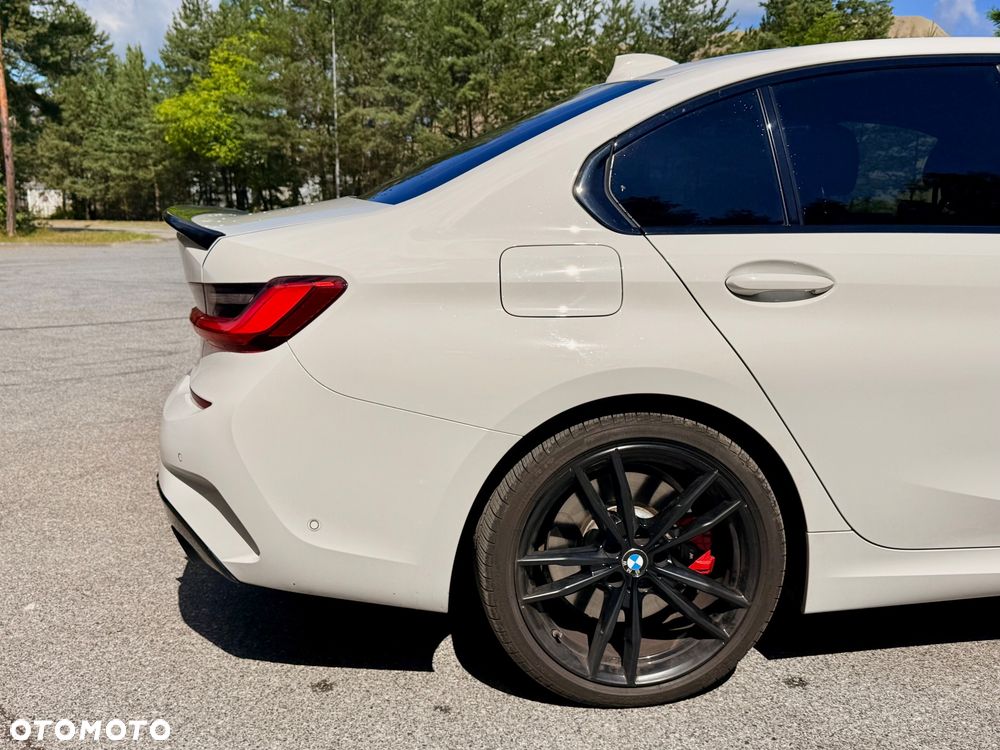 BMW Seria 3 330e xDrive M Sport sport - 14