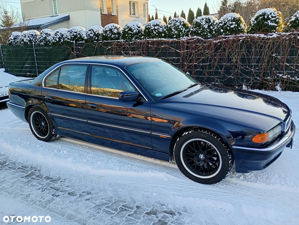 BMW Seria 7 728i L - 33