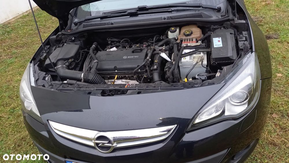 Opel Astra GTC 1.6 Turbo Edition - 8