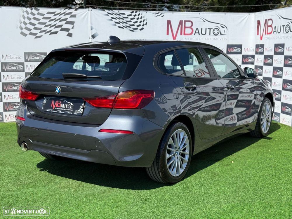 BMW 116 d Advantage Auto — fotografia 9