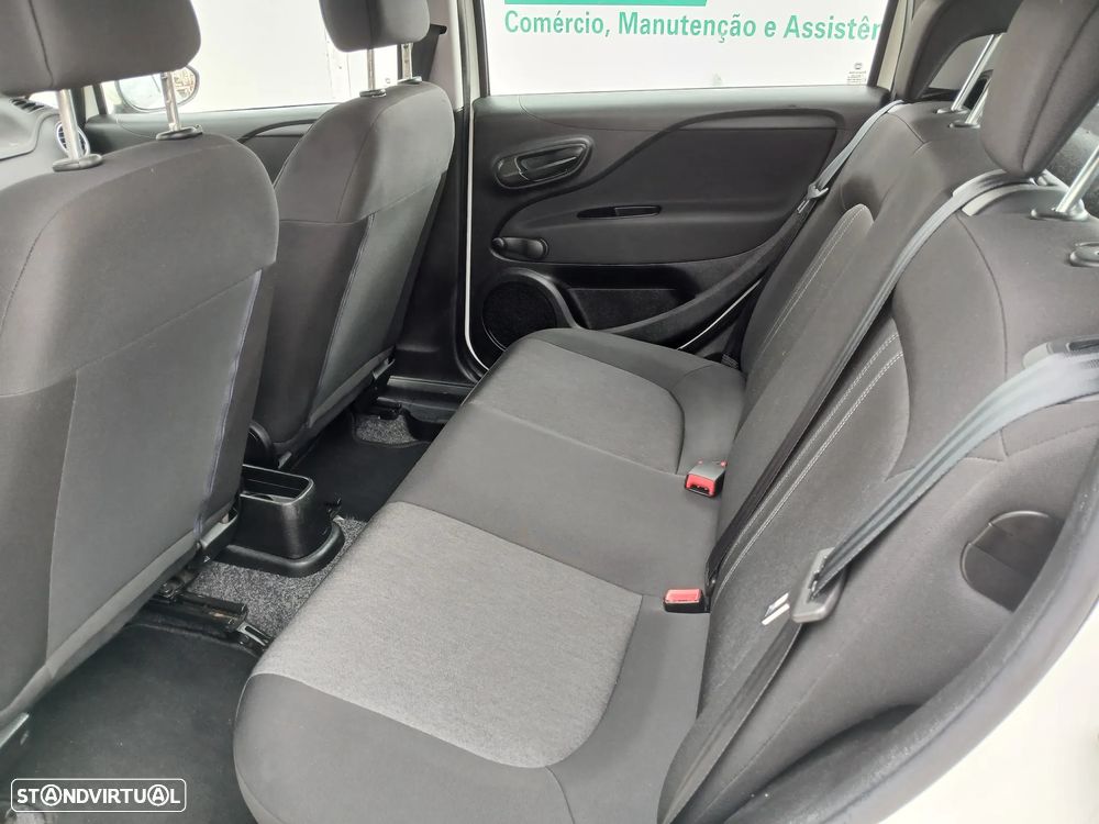 Fiat Punto 1.3 M-Jet Easy S&S - 17