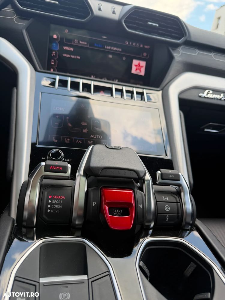 Lamborghini URUS - 14