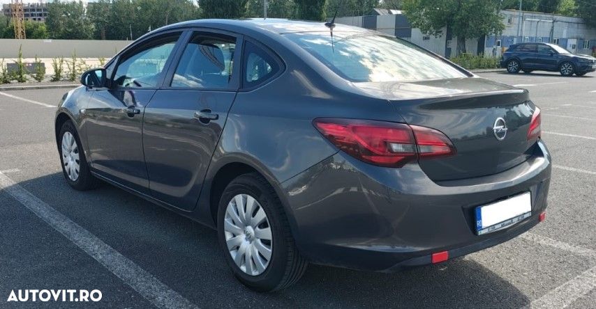 Opel Astra ver-1-6-twinport-ecotec-selection - 8