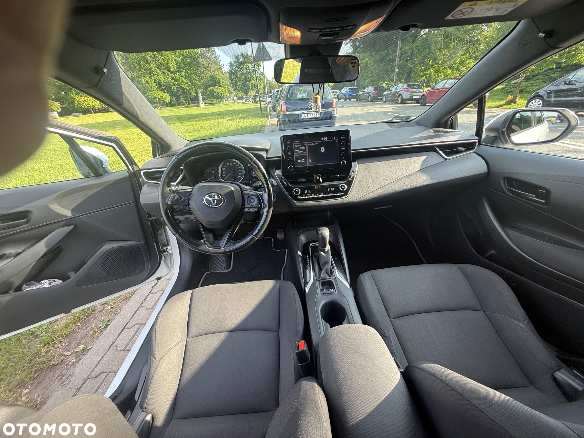 Toyota Corolla 1.8 Hybrid Active - 24