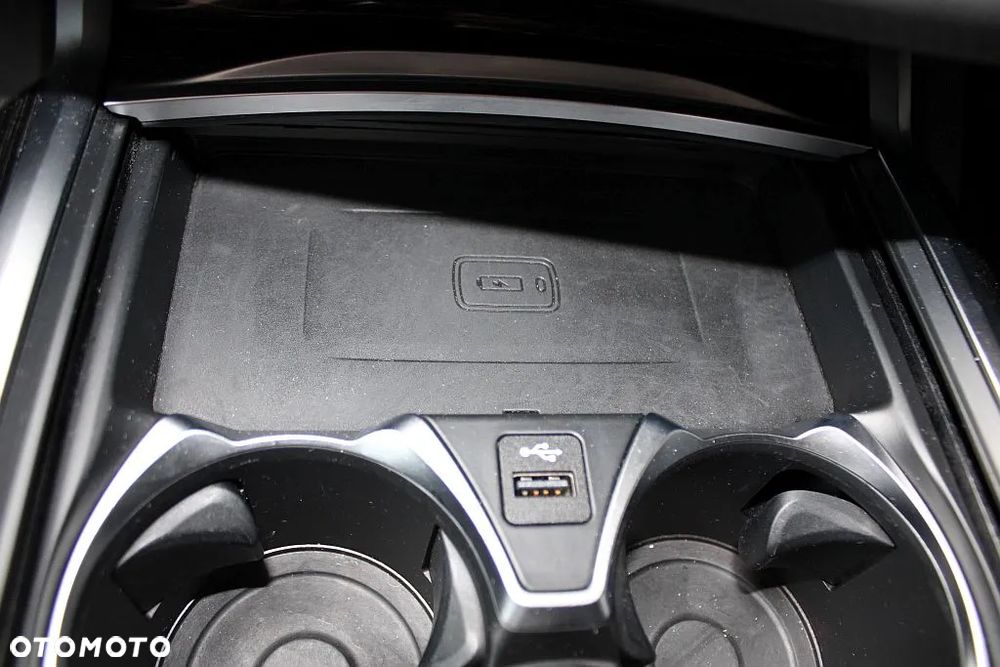 BMW Seria 7 750Li xDrive sport - 27