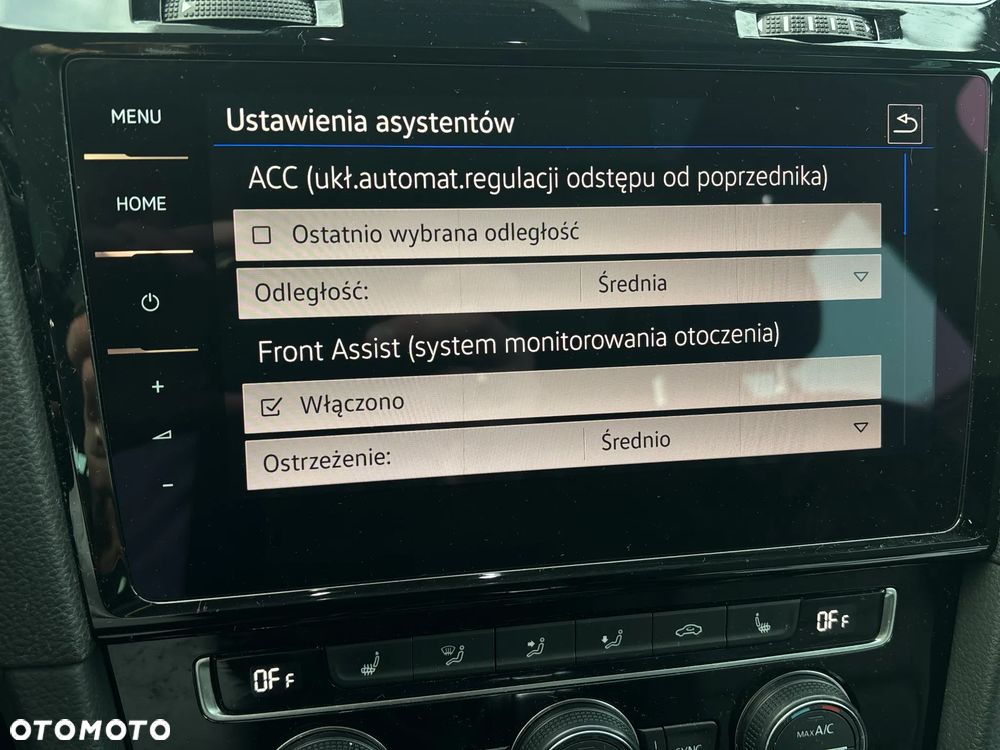 Volkswagen Golf - 10