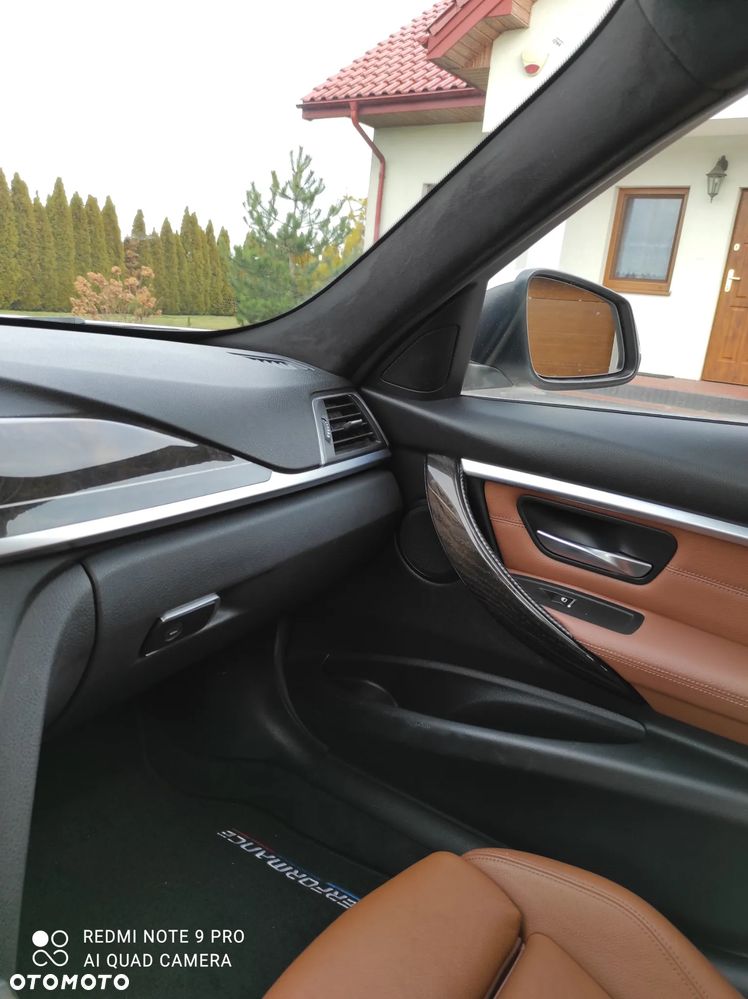 BMW Seria 3 330i Sport Line - 8