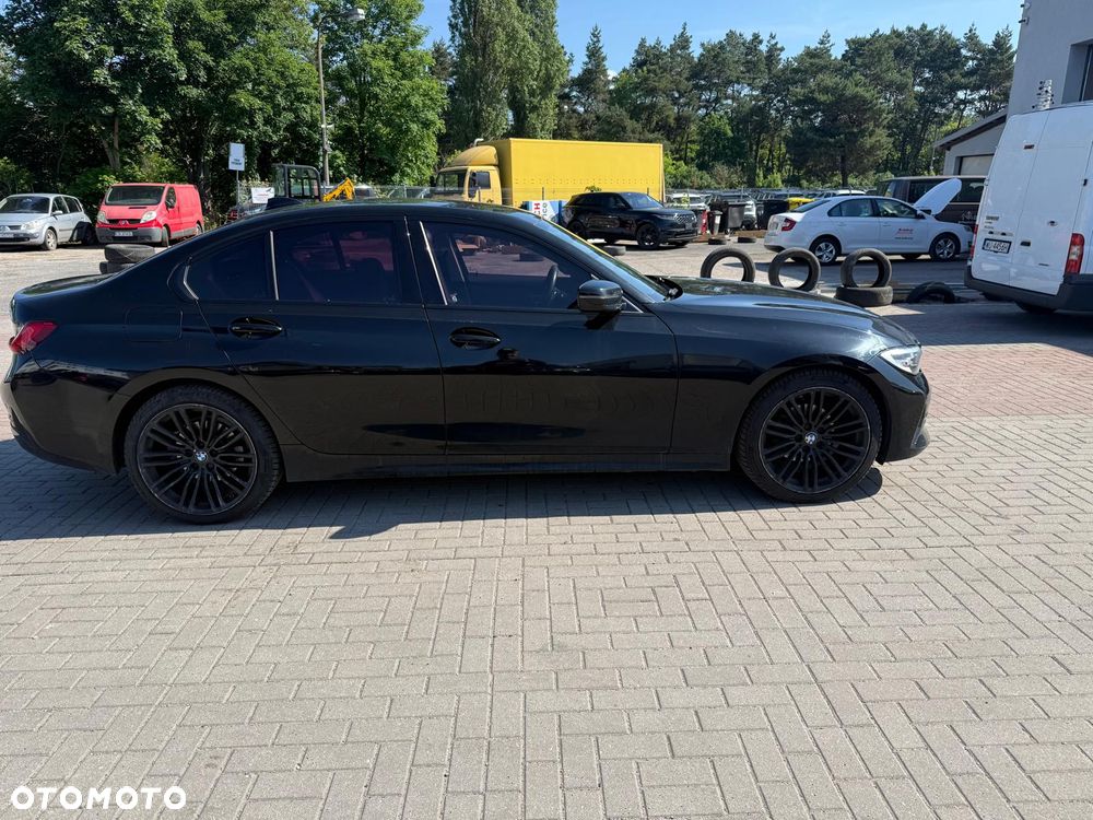BMW Seria 3 318d - 5