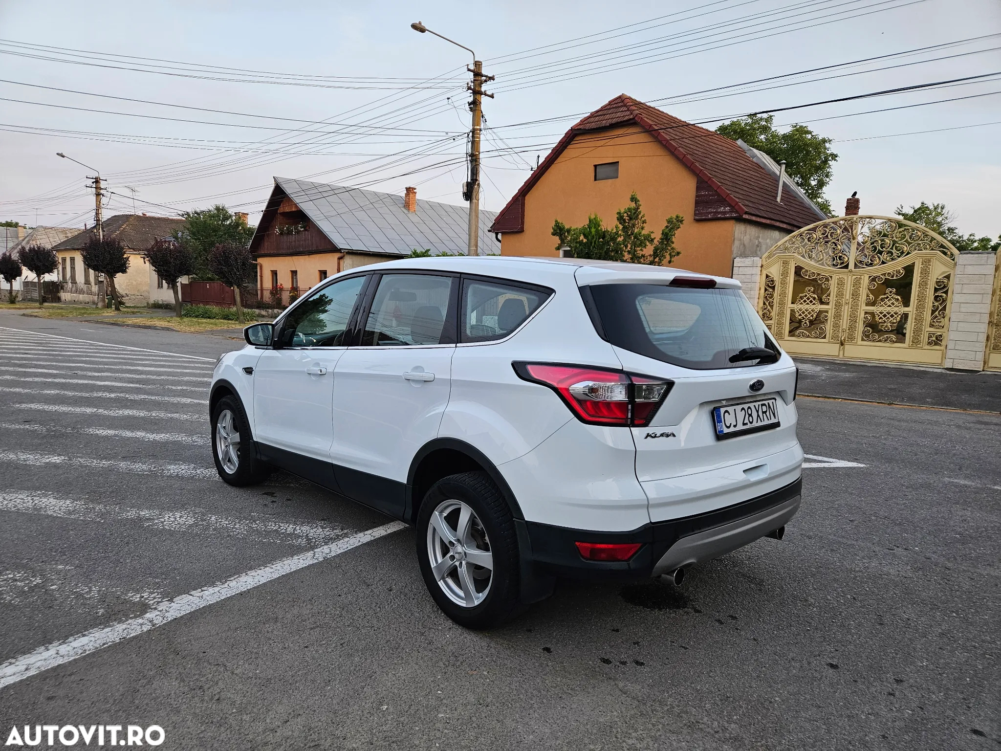 Ford Kuga 1.5 TDCi 2WD Trend - 3