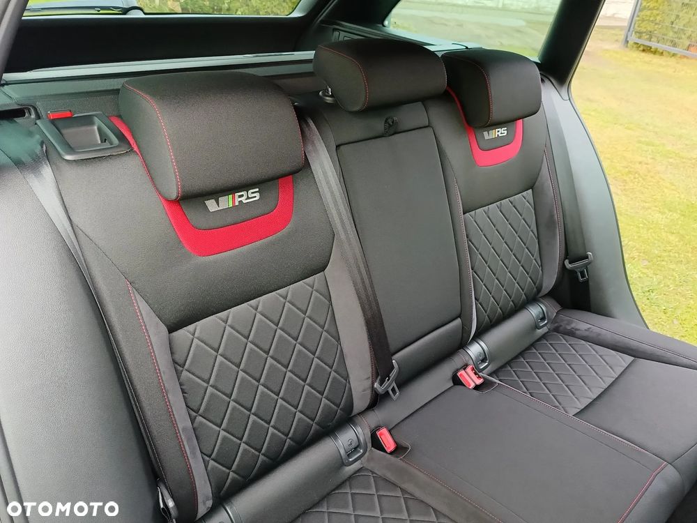 Skoda Octavia 2.0 TDI DSG RS - 11