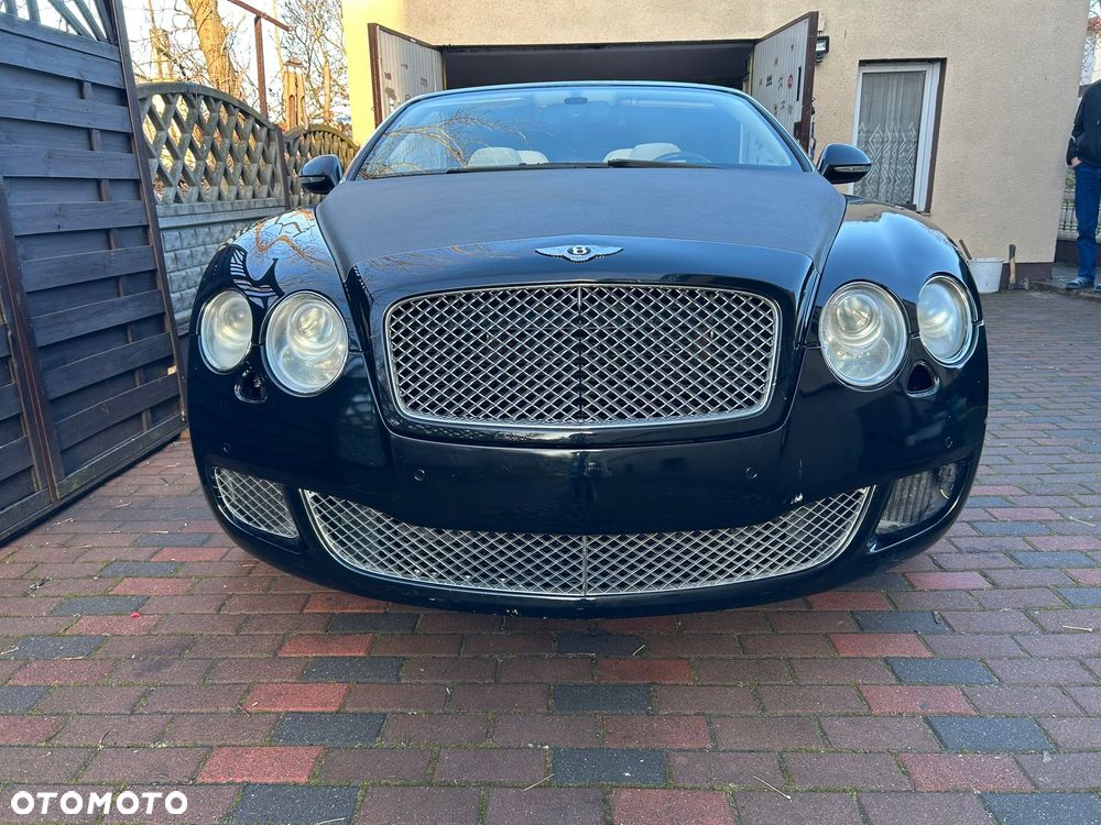 Bentley Continental GT - 15