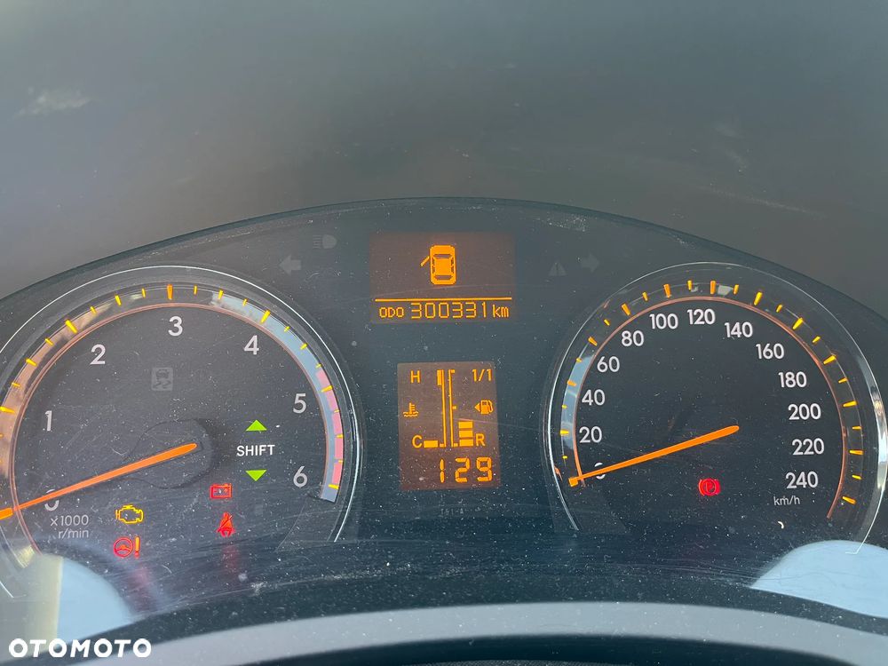 Toyota Avensis 2.0 D-4D - 6