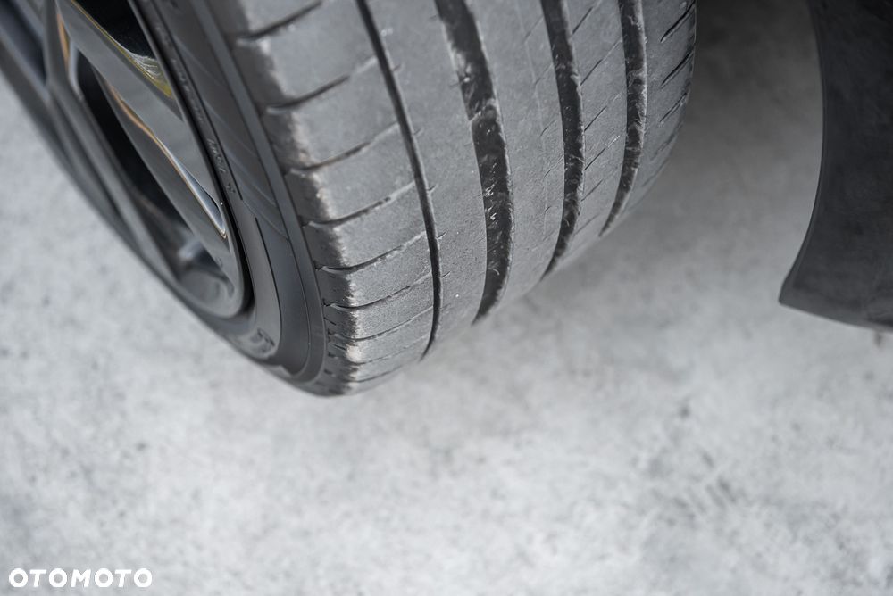 Infiniti M M37 S - 35