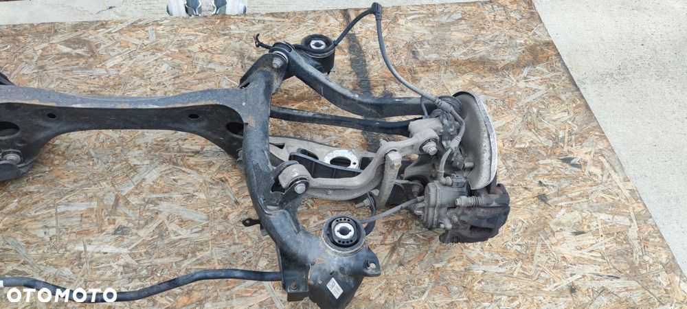 SANKI WÓZEK TYŁ AUDI A4 B9 A5 8W0505235AE *2 - 3