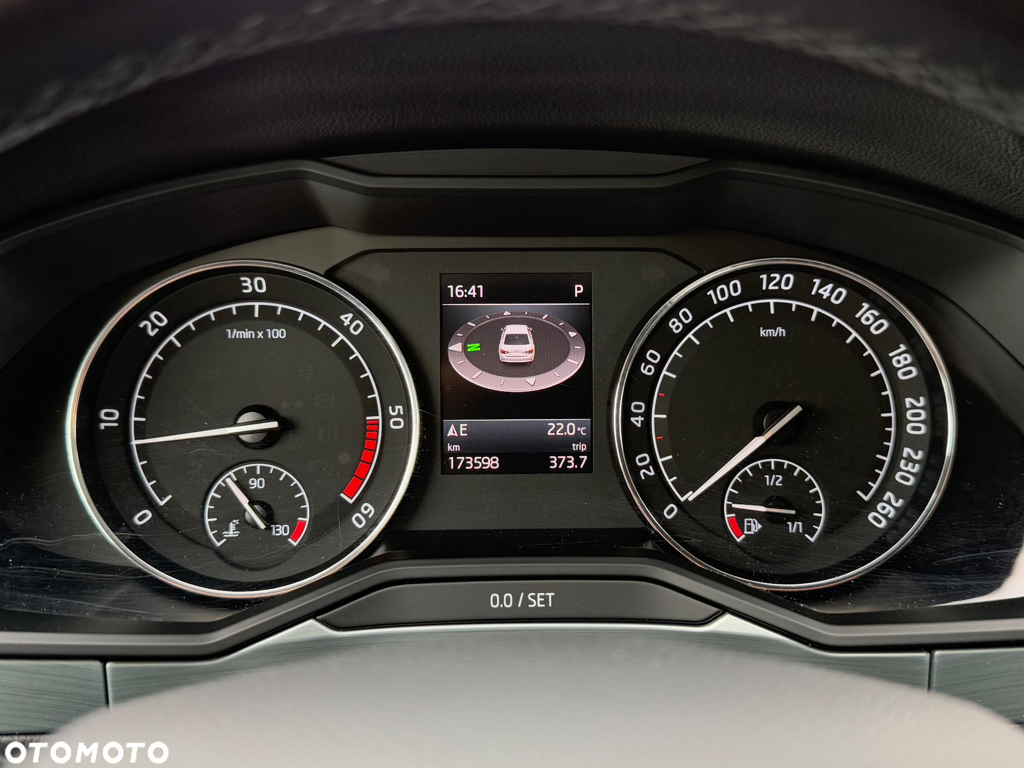 Skoda Superb 1.6 TDI Style DSG - 38