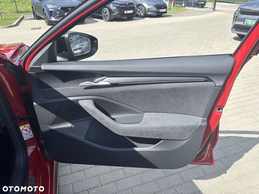 Skoda Superb 2.0 TDI SCR 4x4 Sportline DSG - 17