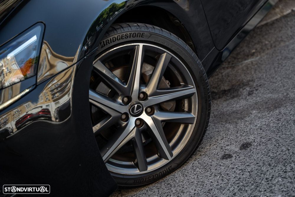 Lexus GS 300h F Sport - 6