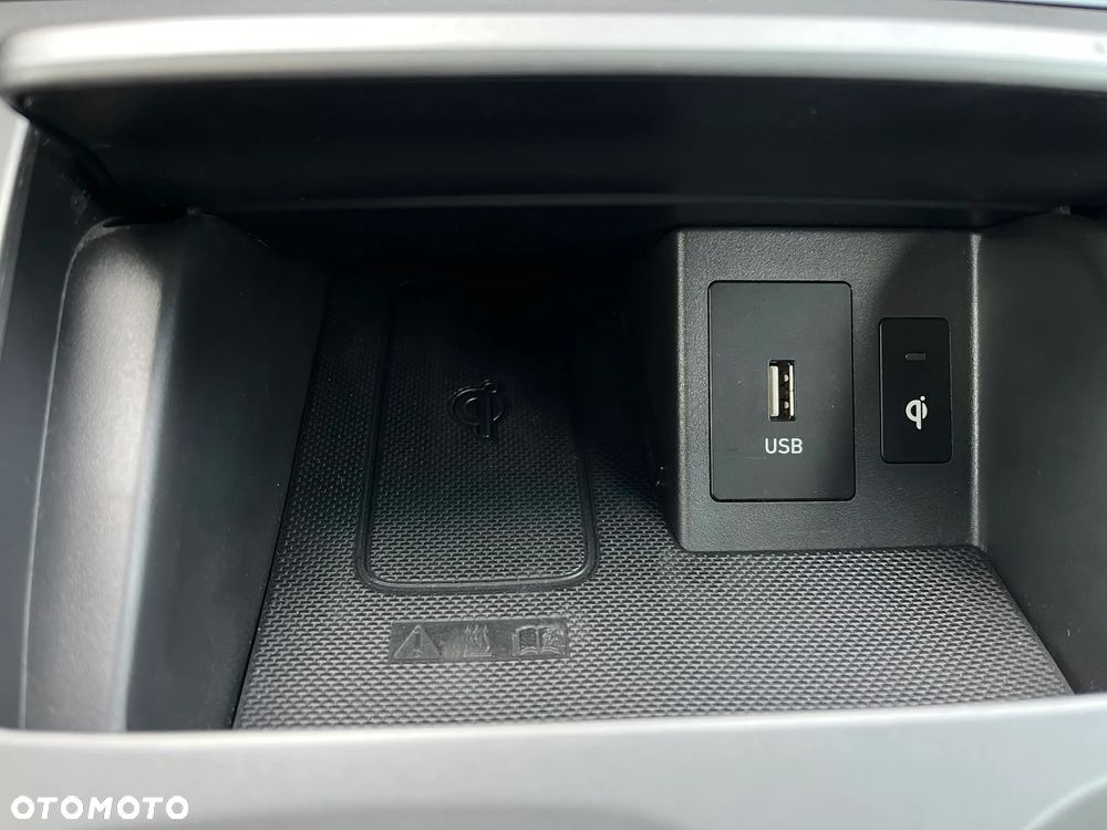 Hyundai Kona 64kWh Platinum - 34