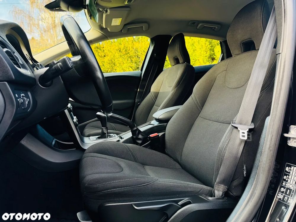 Volvo V40 T2 Drive-E Momentum - 27