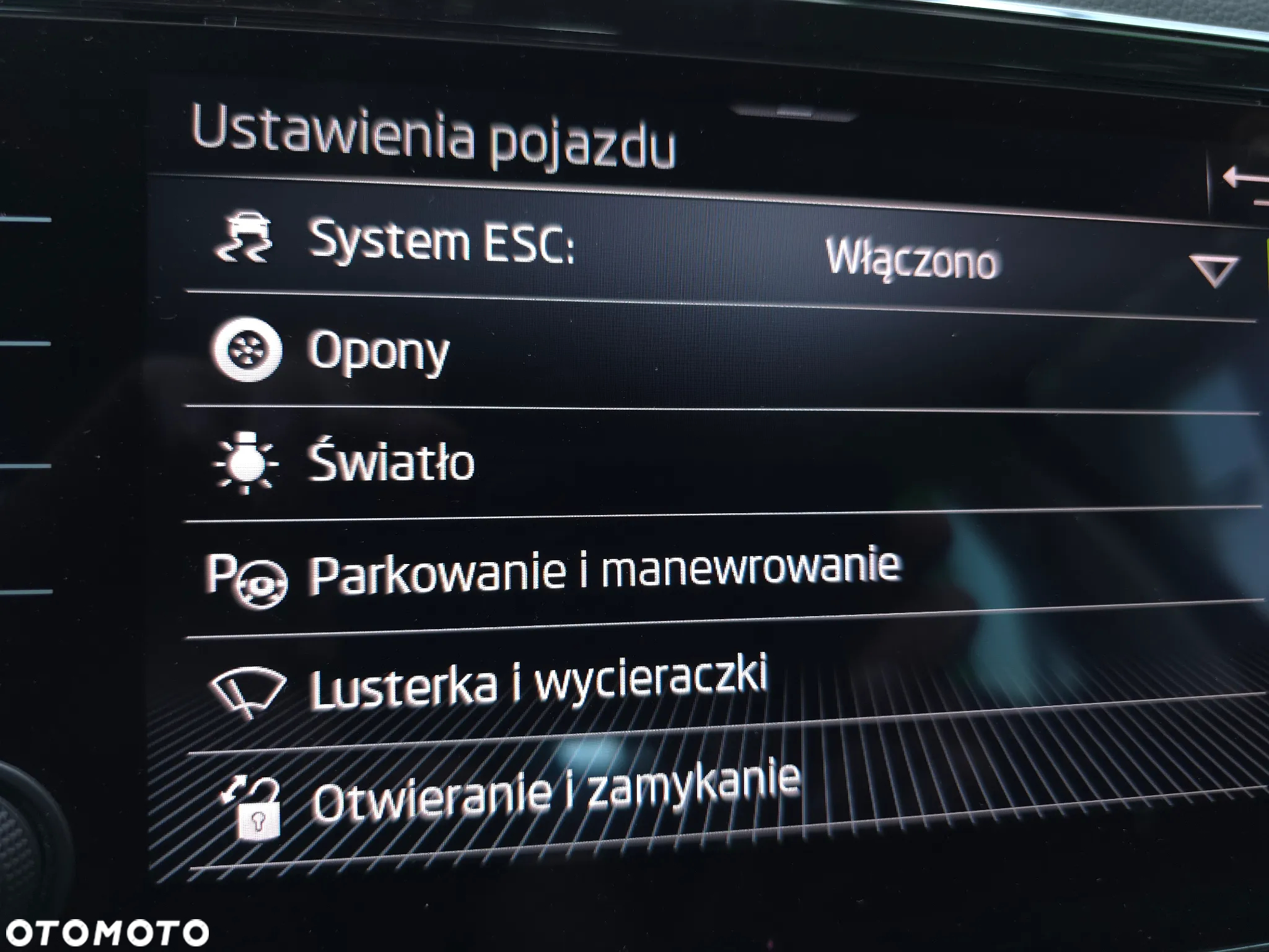 Skoda Superb 1.5 TSI Ambition DSG - 35