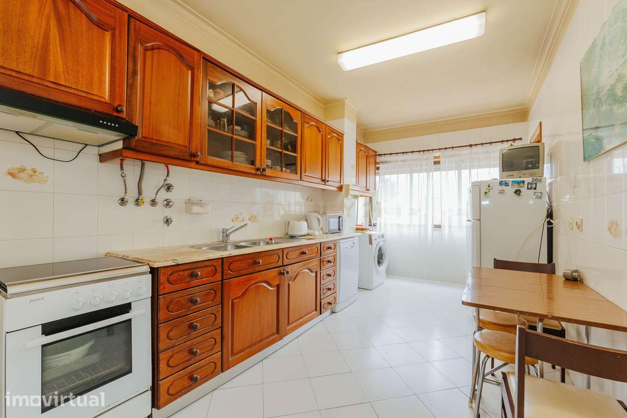 Apartamento T2 em São Domingos de Benfica, Lisboa - Grande imagem: 4/33