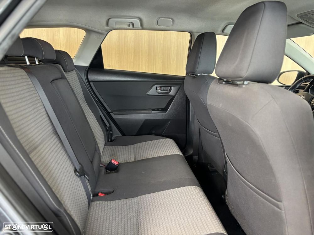 Toyota Auris Touring Sports 1.4 D-4D Active - 8