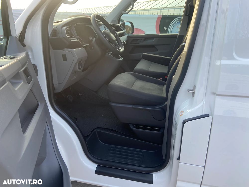 Volkswagen Transporter - 22